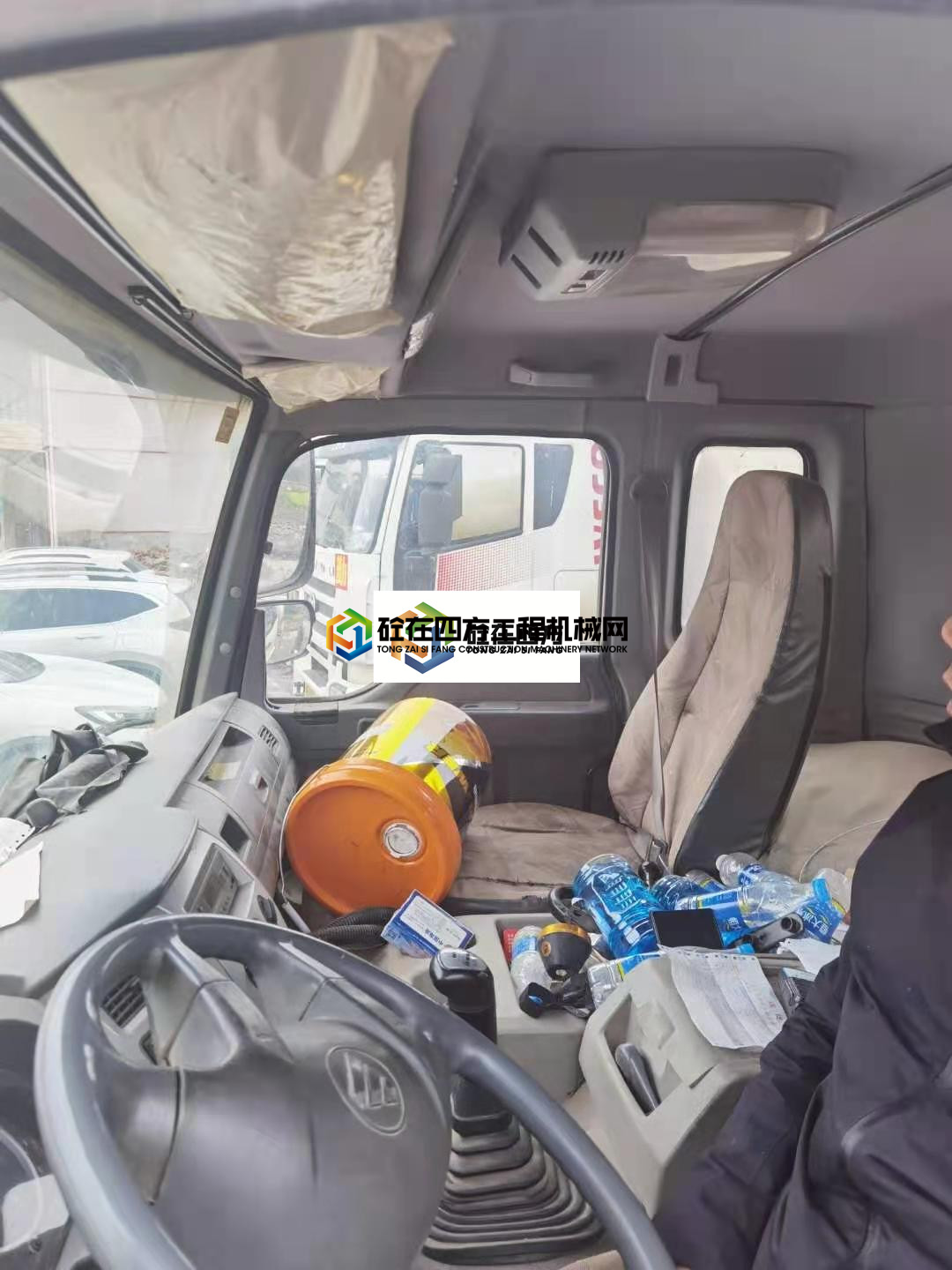 https://images.tongzsf.com/tong/truck_machine/20210816/1611a35a695c69.jpg