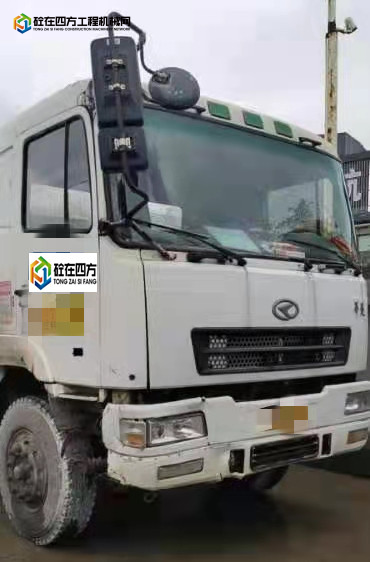 https://images.tongzsf.com/tong/truck_machine/20210817/1611b2664dfc02.jpg