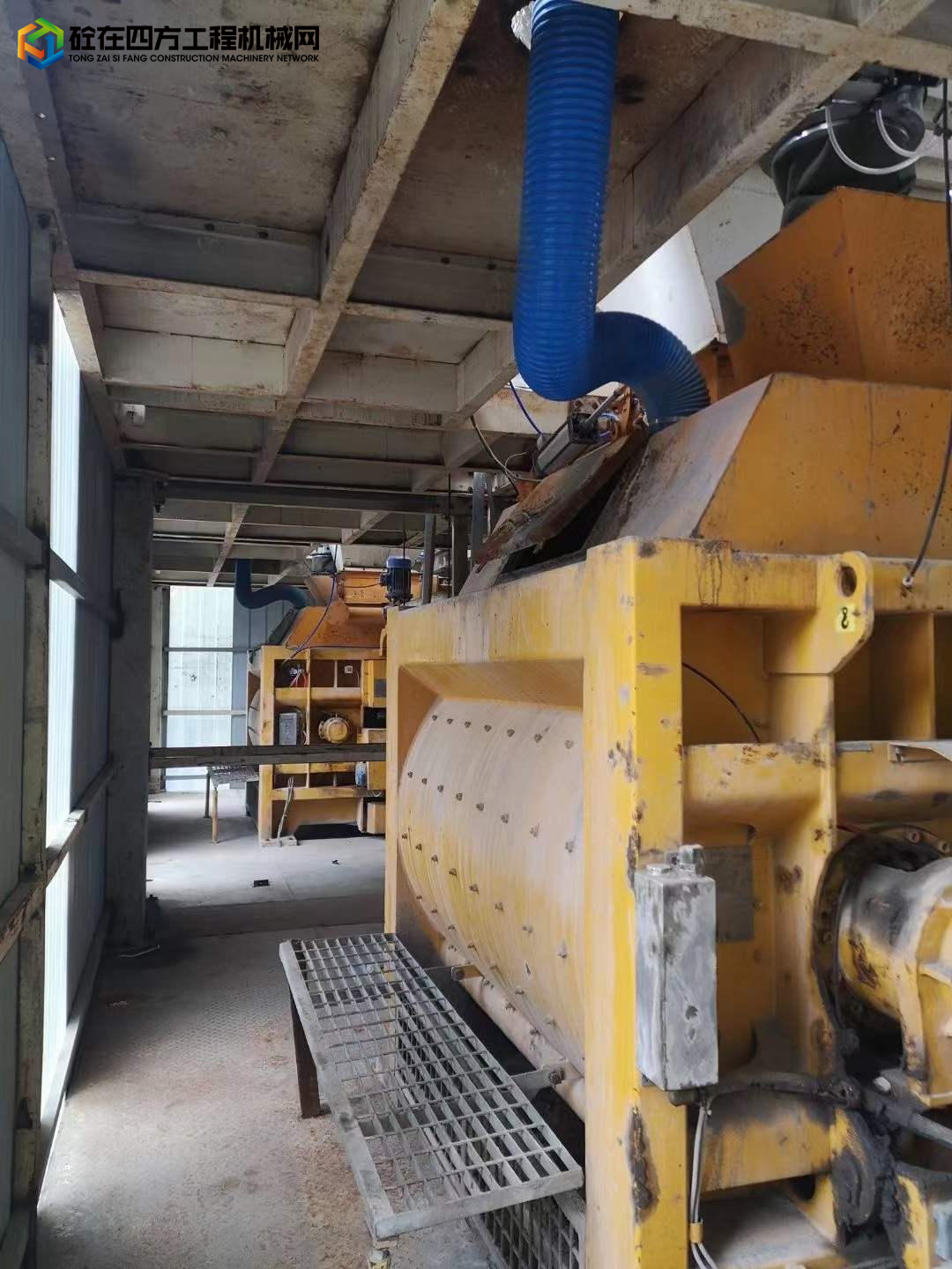 https://images.tongzsf.com/tong/truck_machine/20210817/1611b2dd27843a.jpg