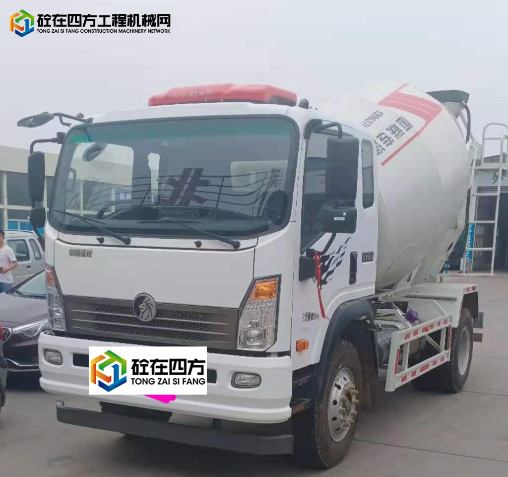 https://images.tongzsf.com/tong/truck_machine/20210818/1611c77824fdba.jpg