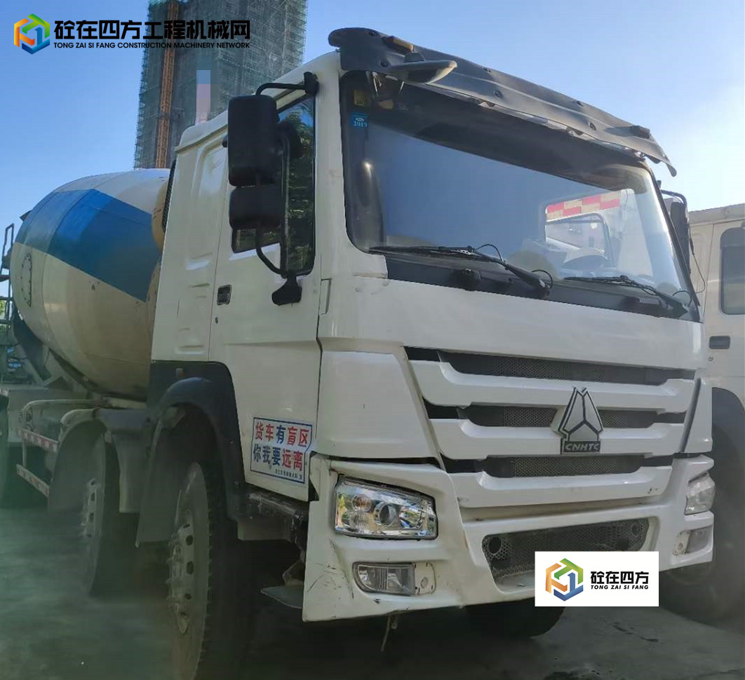 https://images.tongzsf.com/tong/truck_machine/20210820/1611f34b589e0e.jpg
