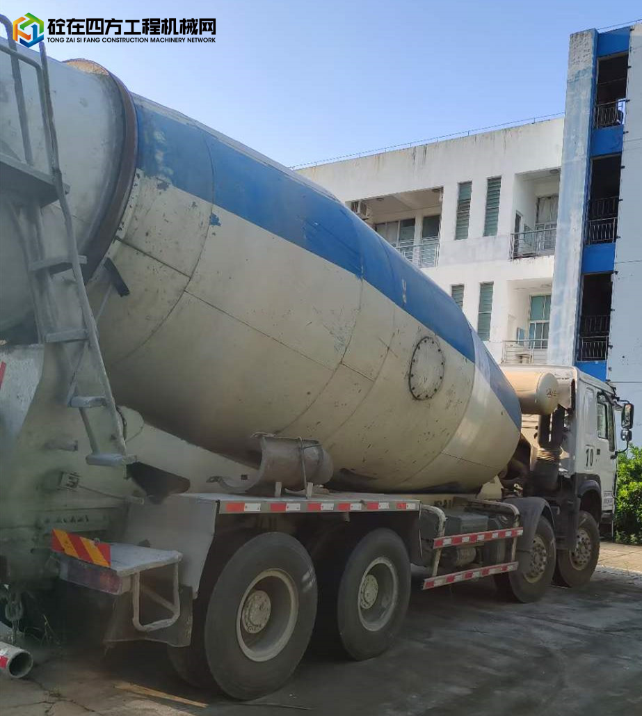 https://images.tongzsf.com/tong/truck_machine/20210820/1611f34bcd28c1.jpg