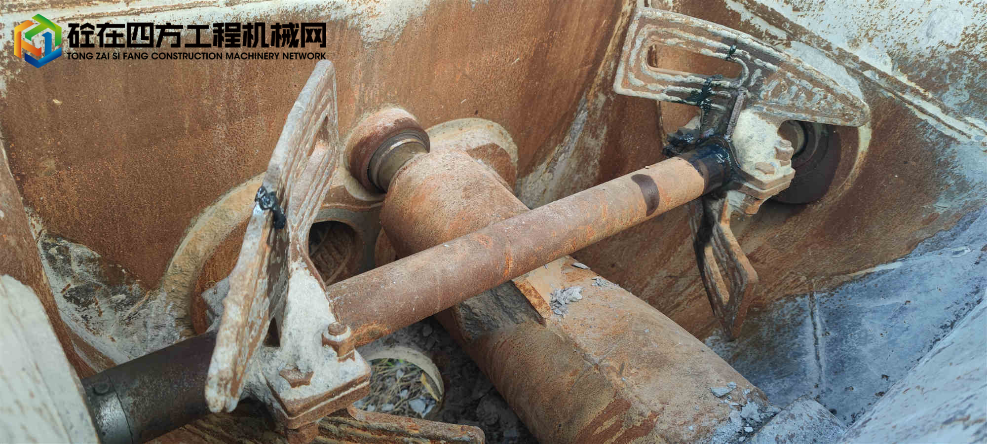 https://images.tongzsf.com/tong/truck_machine/20210820/1611f4cf88e299.jpg