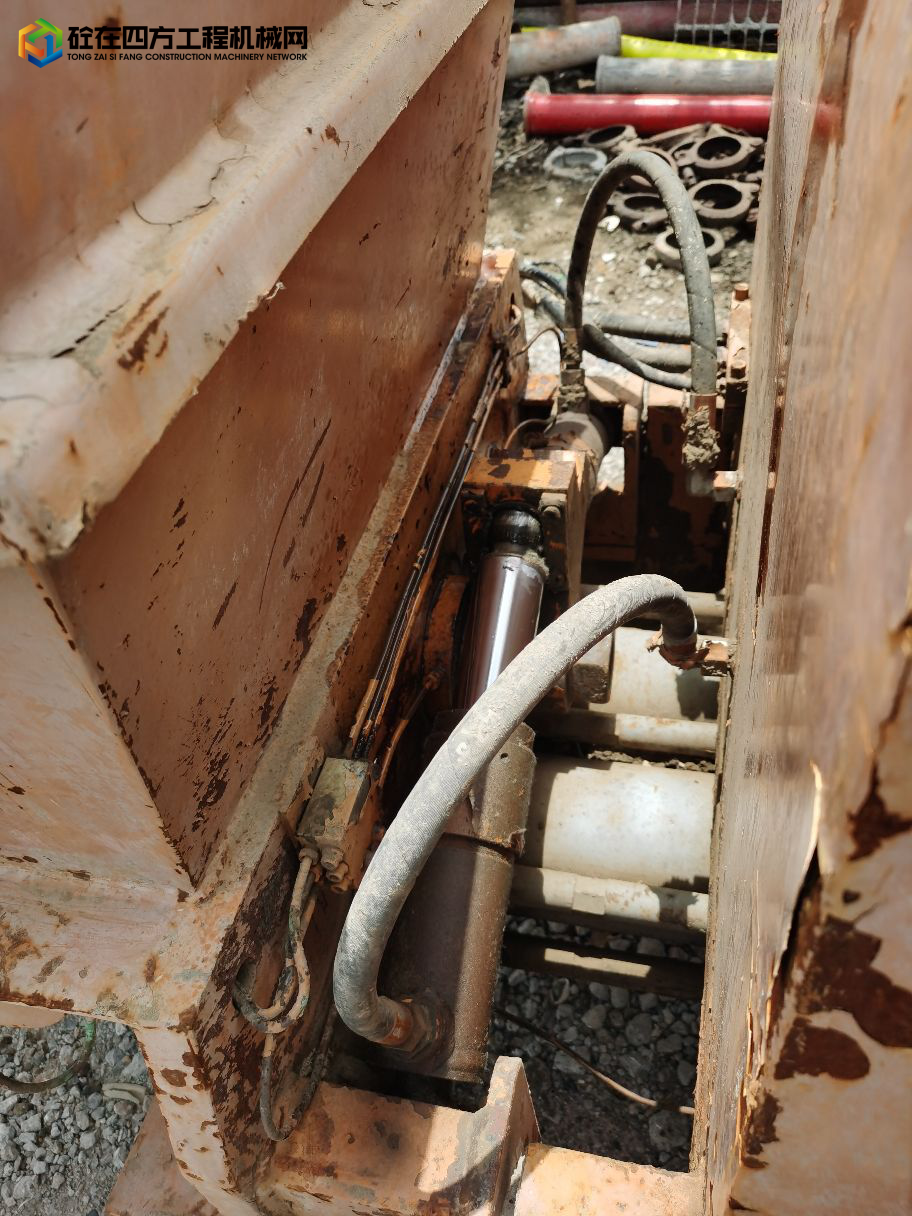 https://images.tongzsf.com/tong/truck_machine/20210820/1611f5ab33260a.jpg