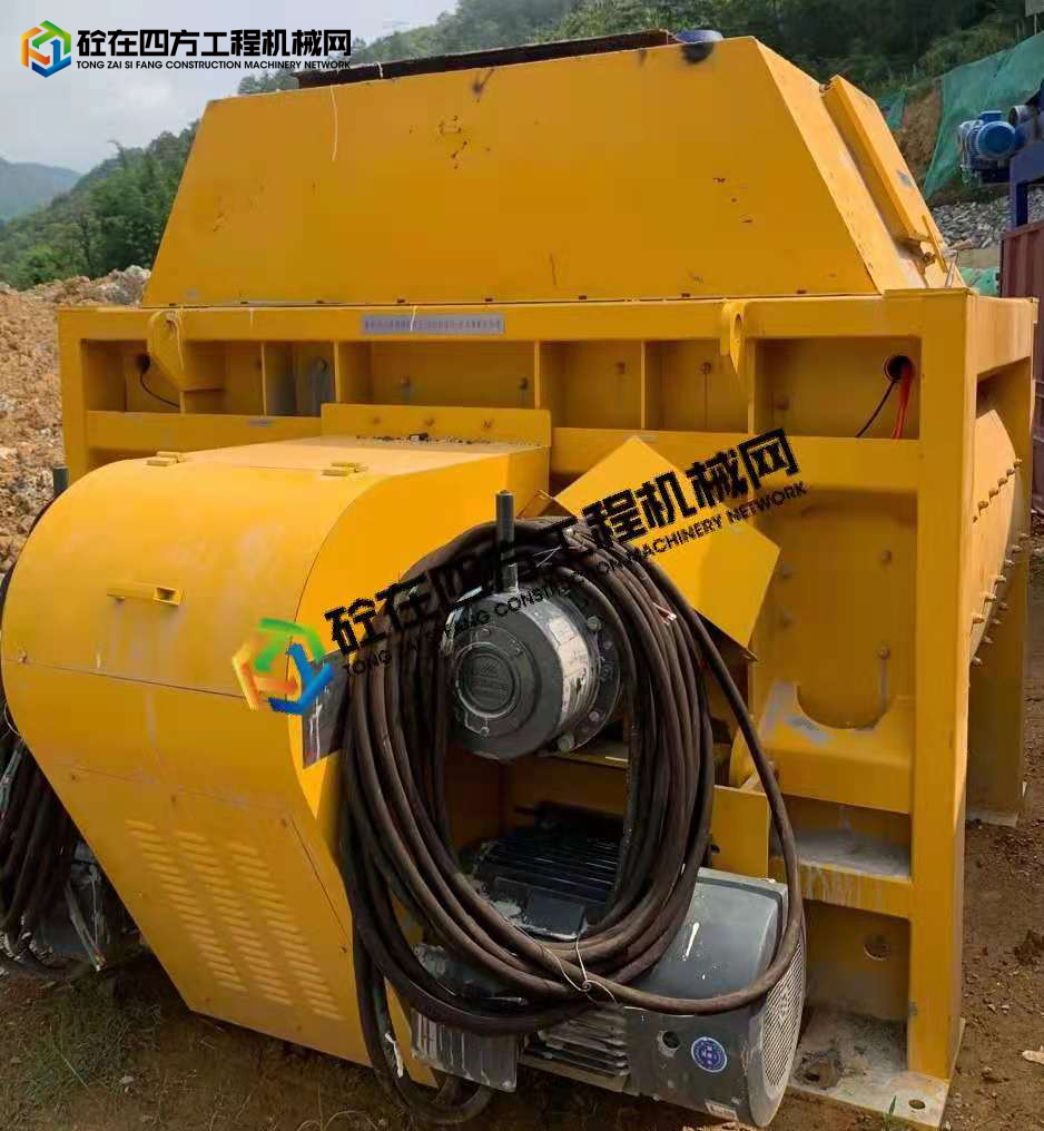 https://images.tongzsf.com/tong/truck_machine/20210820/1611f5d1875f25.jpg