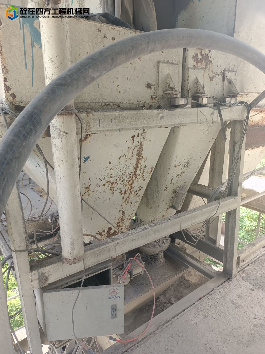 https://images.tongzsf.com/tong/truck_machine/20210823/161231ec2e58d8.jpg