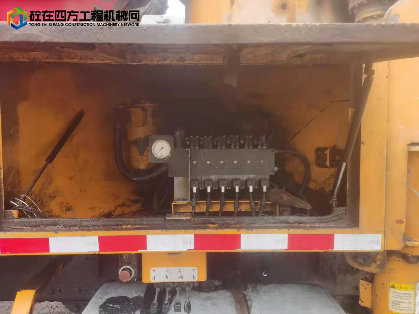 https://images.tongzsf.com/tong/truck_machine/20210823/1612347758141a.jpg