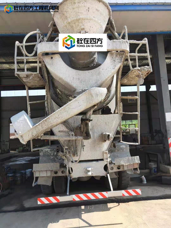 https://images.tongzsf.com/tong/truck_machine/20210825/16126112518e3f.jpg