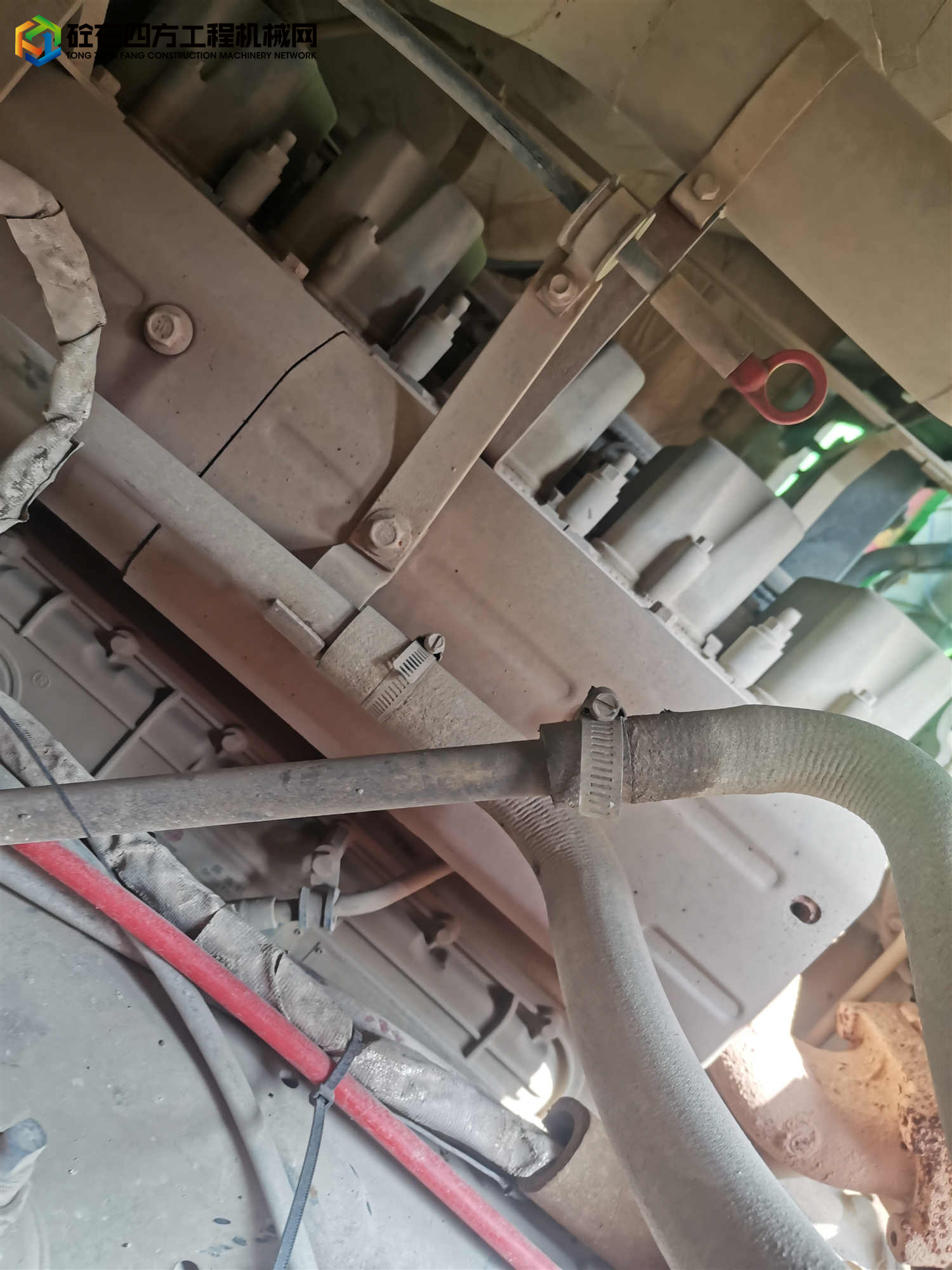 https://images.tongzsf.com/tong/truck_machine/20210826/16126f279d8c43.jpg