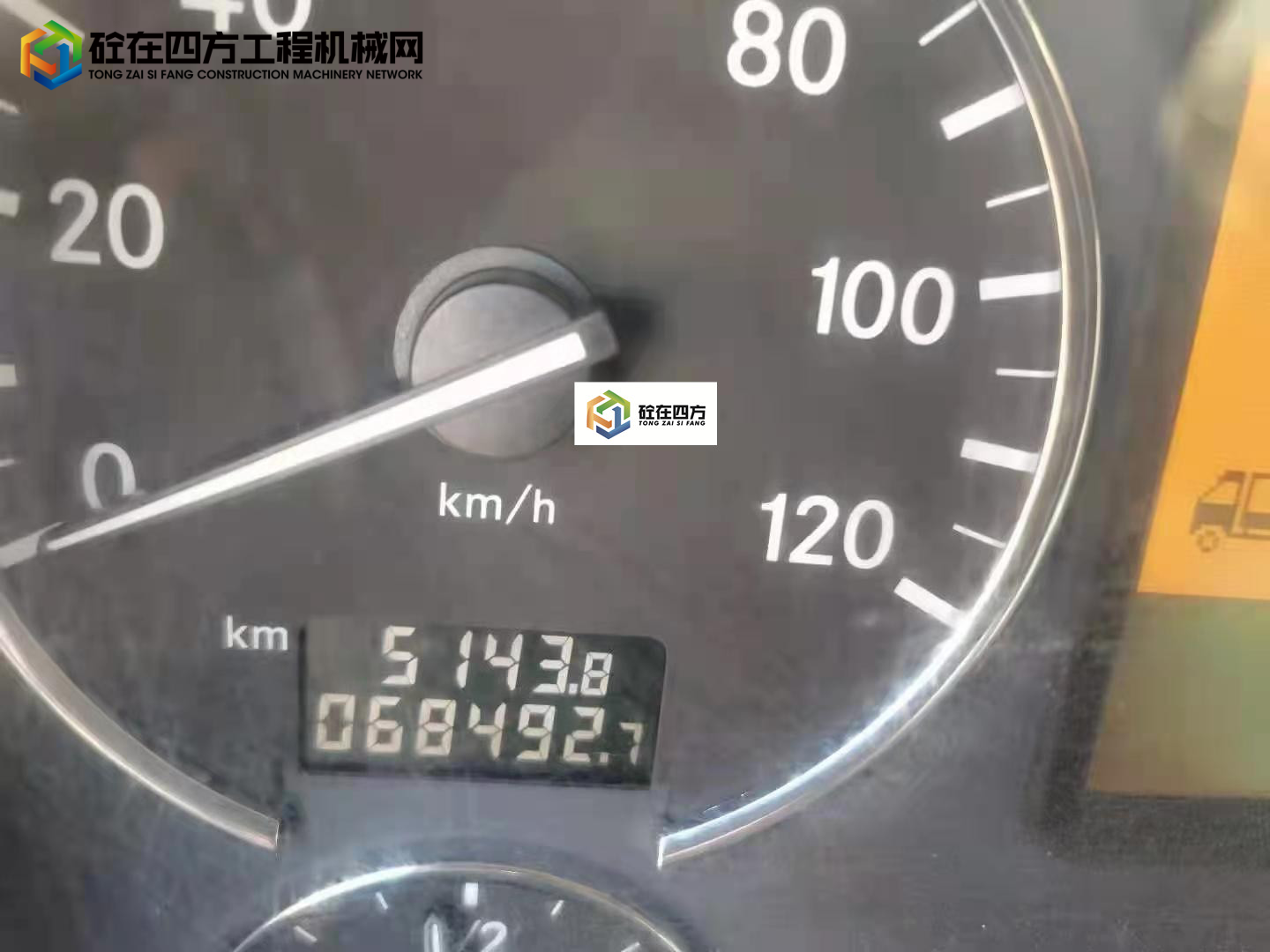 https://images.tongzsf.com/tong/truck_machine/20210831/1612da3fb9507f.jpg