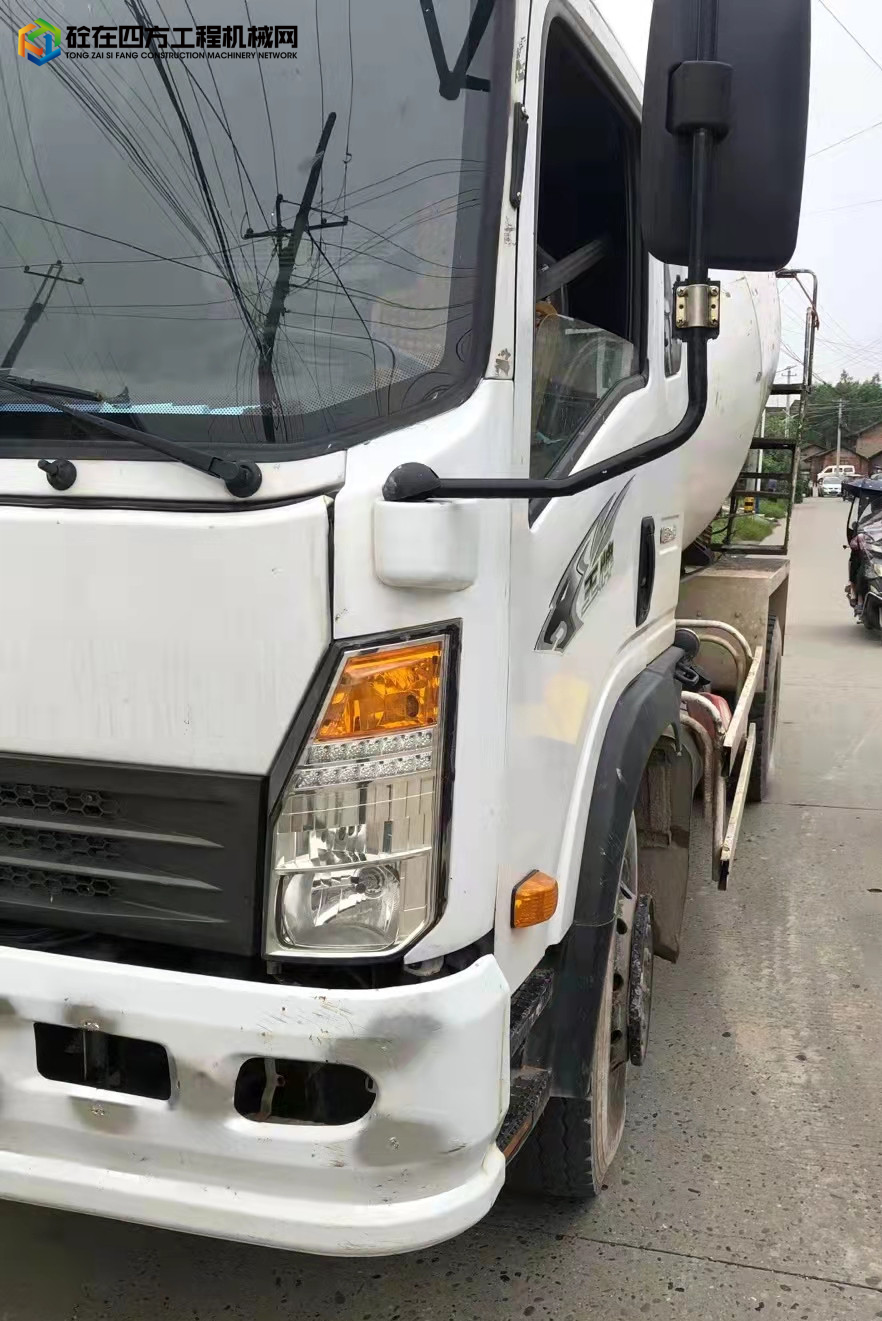 https://images.tongzsf.com/tong/truck_machine/20210902/161309bf845ad7.jpg