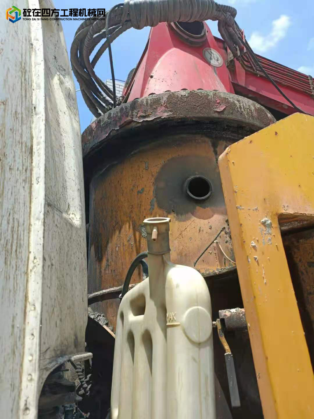 https://images.tongzsf.com/tong/truck_machine/20210903/16131c1ae18f3b.jpg