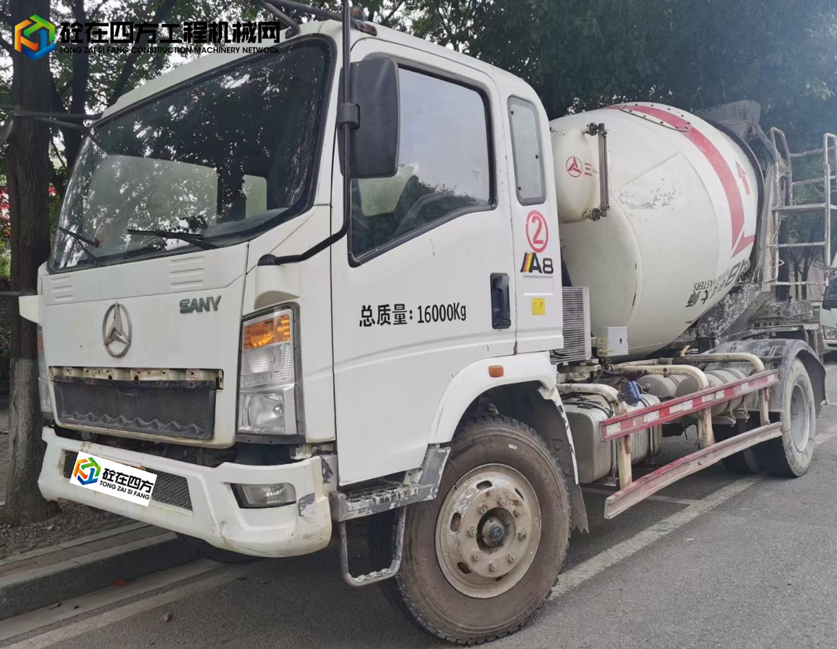 https://images.tongzsf.com/tong/truck_machine/20210907/16136c6880fe4e.jpg