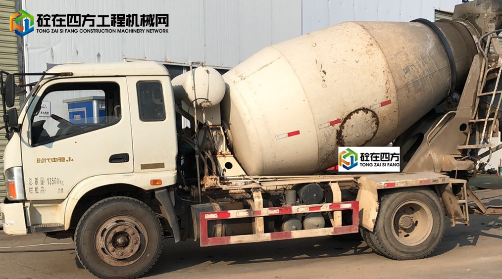 https://images.tongzsf.com/tong/truck_machine/20210908/16138233e416a4.jpg