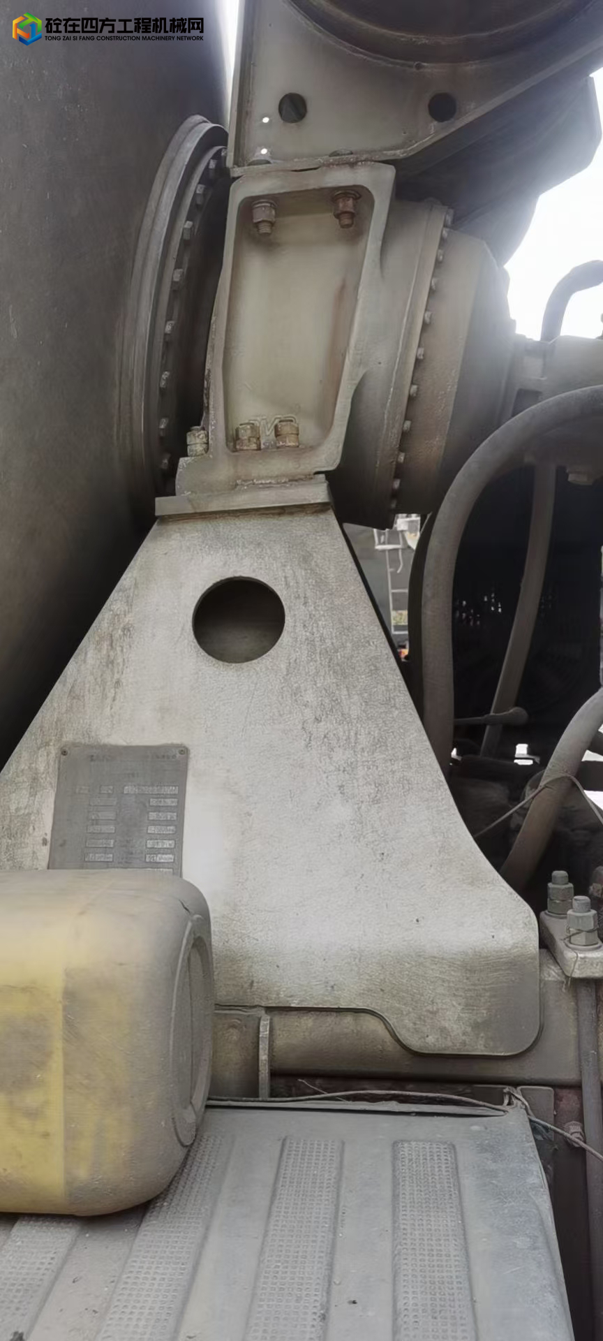 https://images.tongzsf.com/tong/truck_machine/20210909/16139722215ba7.jpg