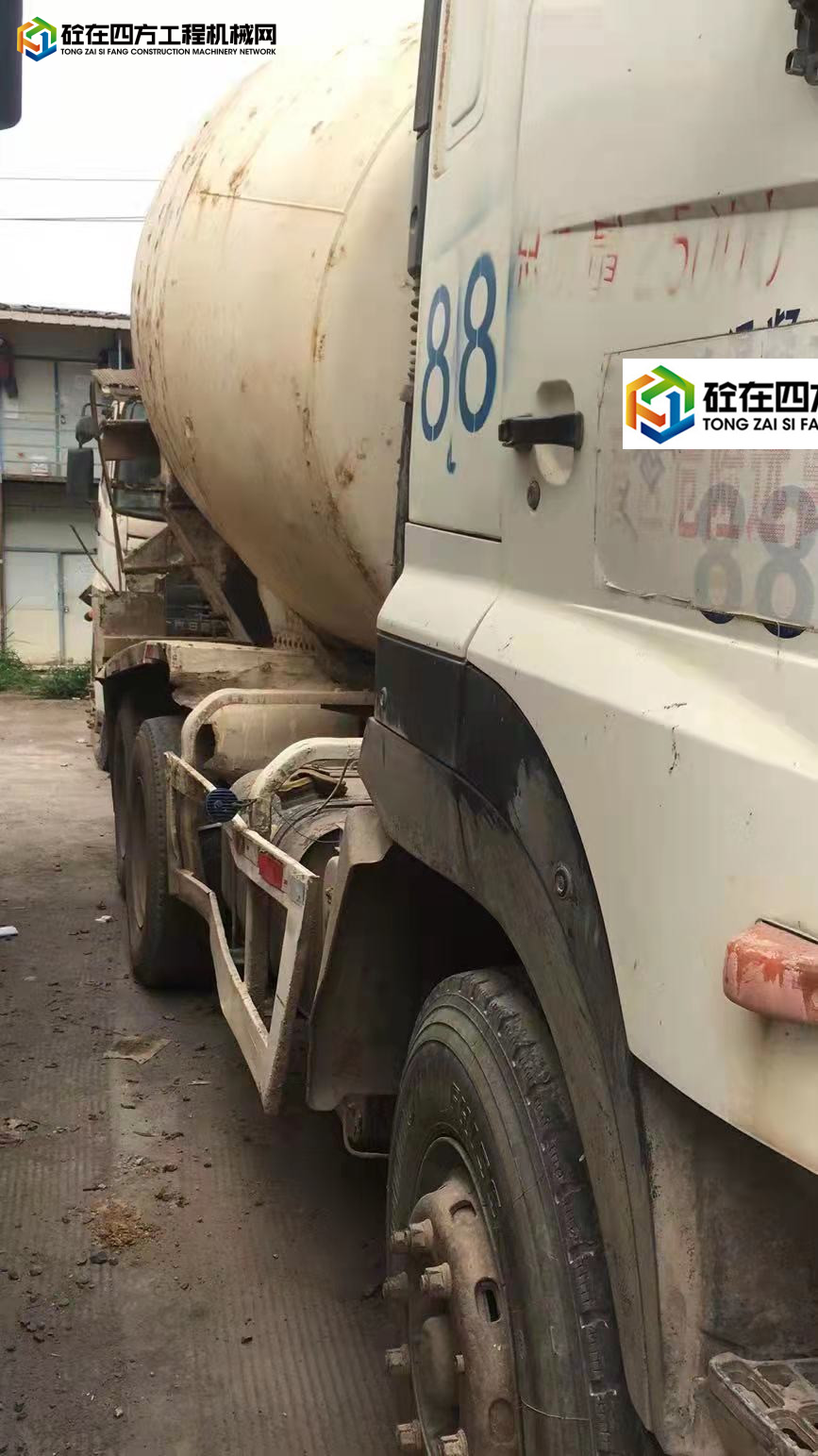 https://images.tongzsf.com/tong/truck_machine/20210909/16139c154d9cc3.jpg