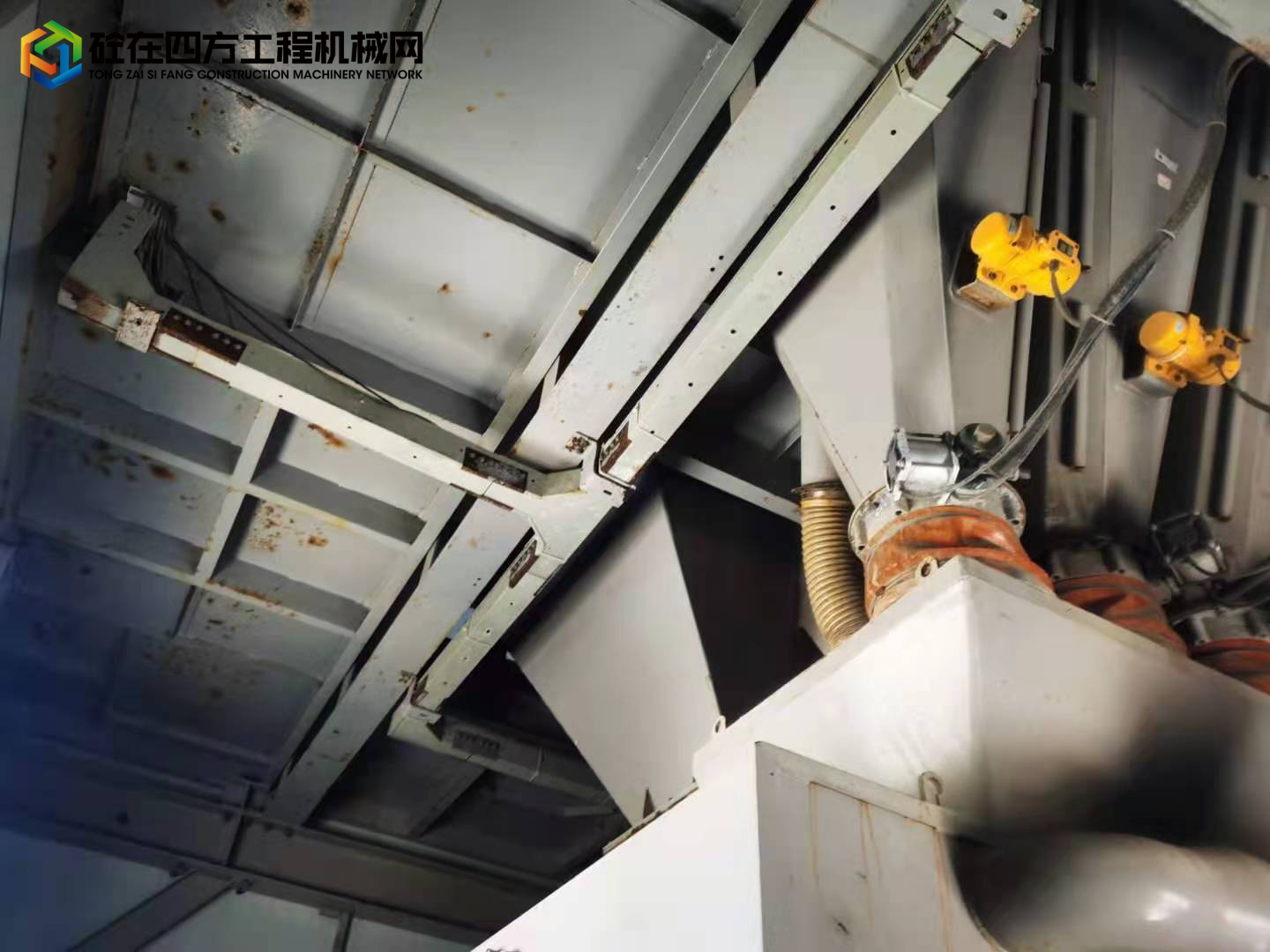 https://images.tongzsf.com/tong/truck_machine/20210909/16139d4986dd7d.jpg
