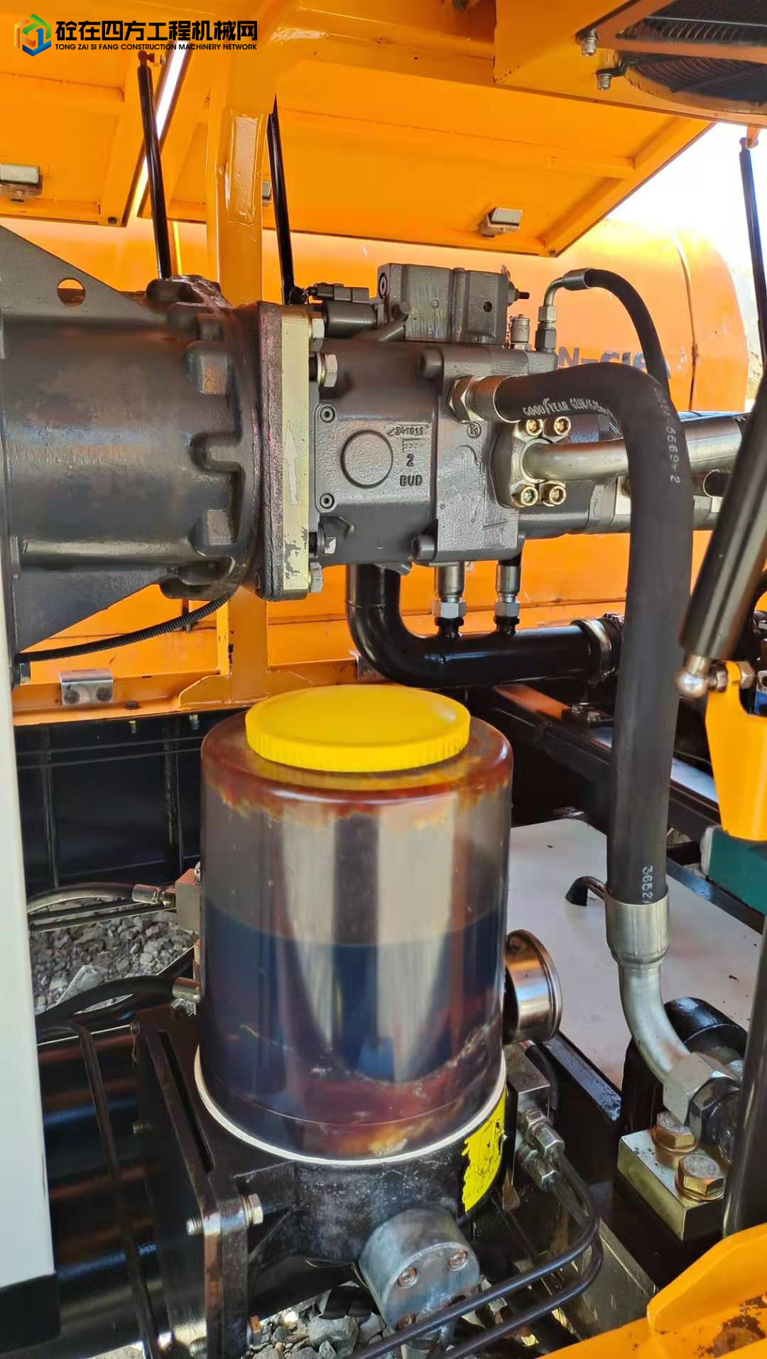 https://images.tongzsf.com/tong/truck_machine/20210913/1613f0c0ad33cf.jpg
