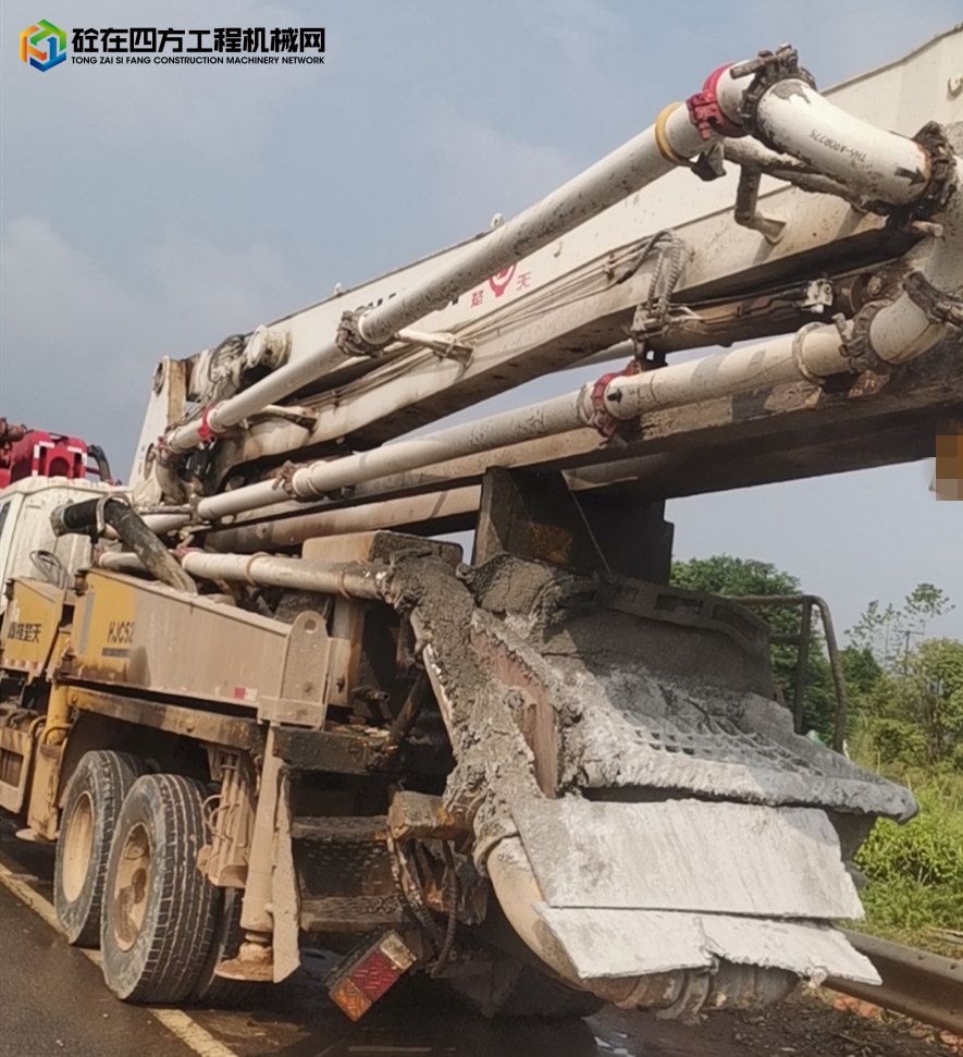 https://images.tongzsf.com/tong/truck_machine/20210914/161404ebd4166a.jpg