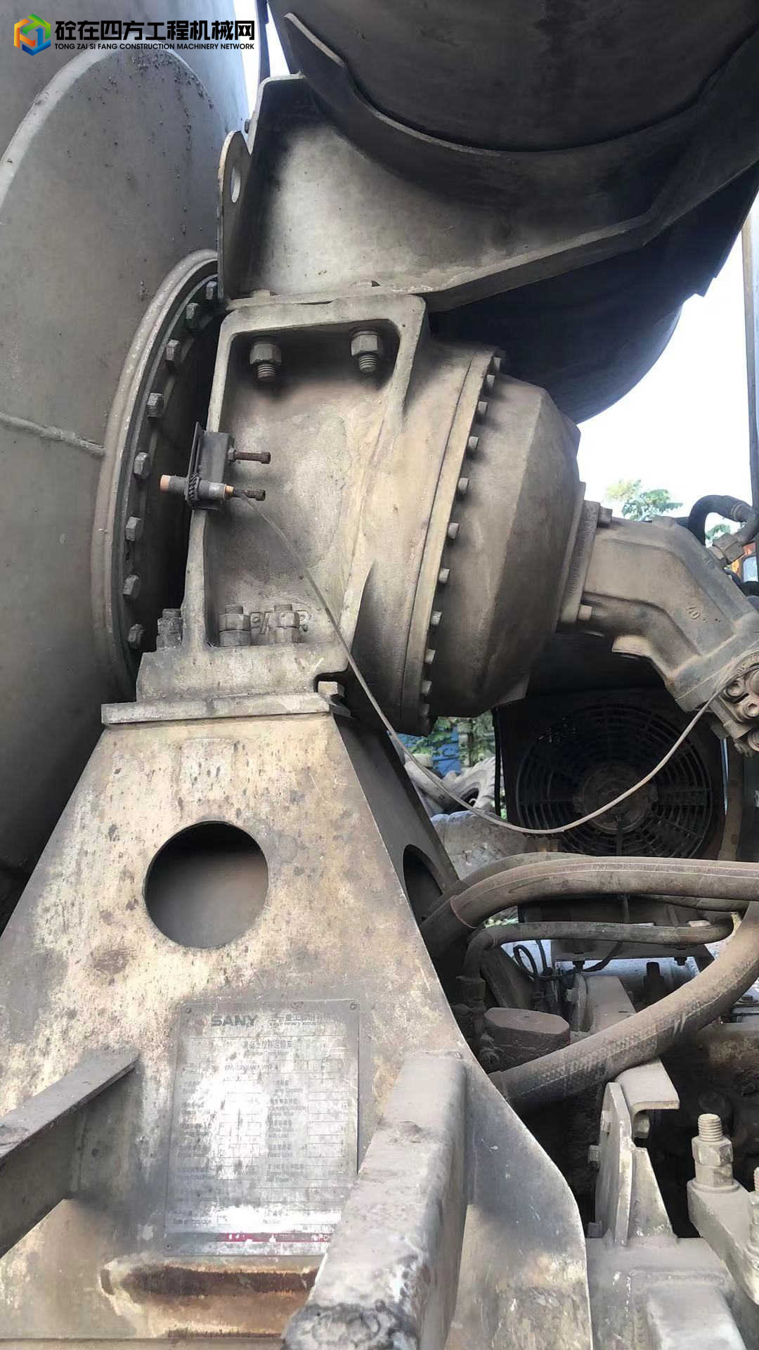 https://images.tongzsf.com/tong/truck_machine/20210915/1614187d2d6a8d.jpg