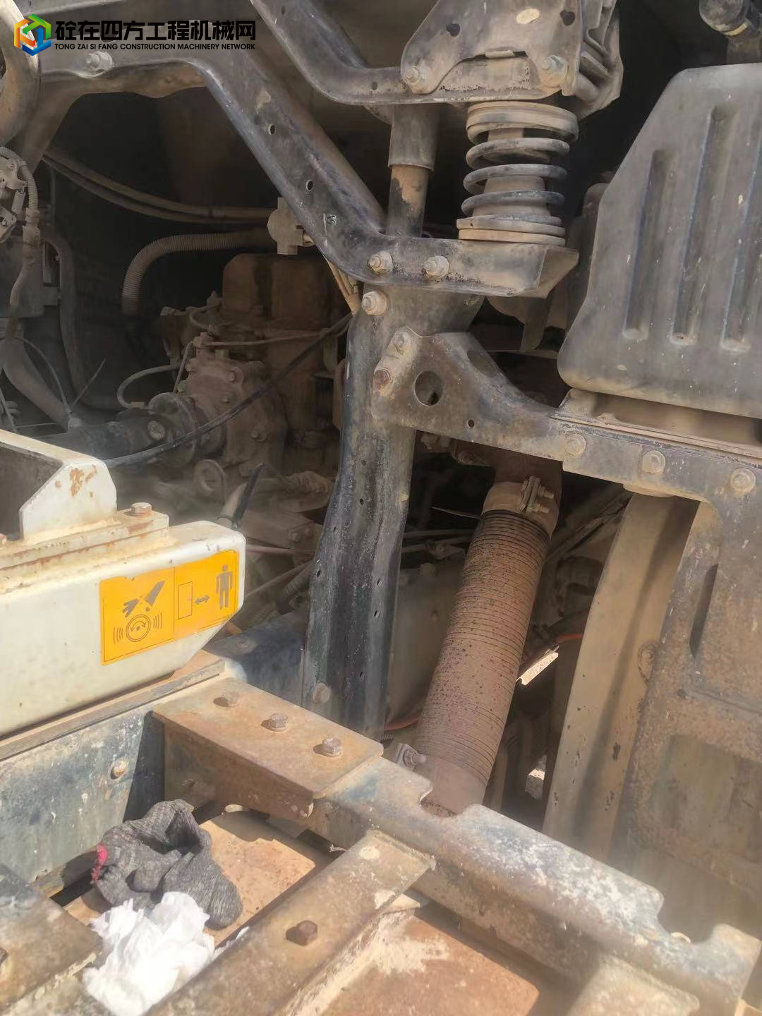 https://images.tongzsf.com/tong/truck_machine/20210915/1614188c8a64f4.jpg