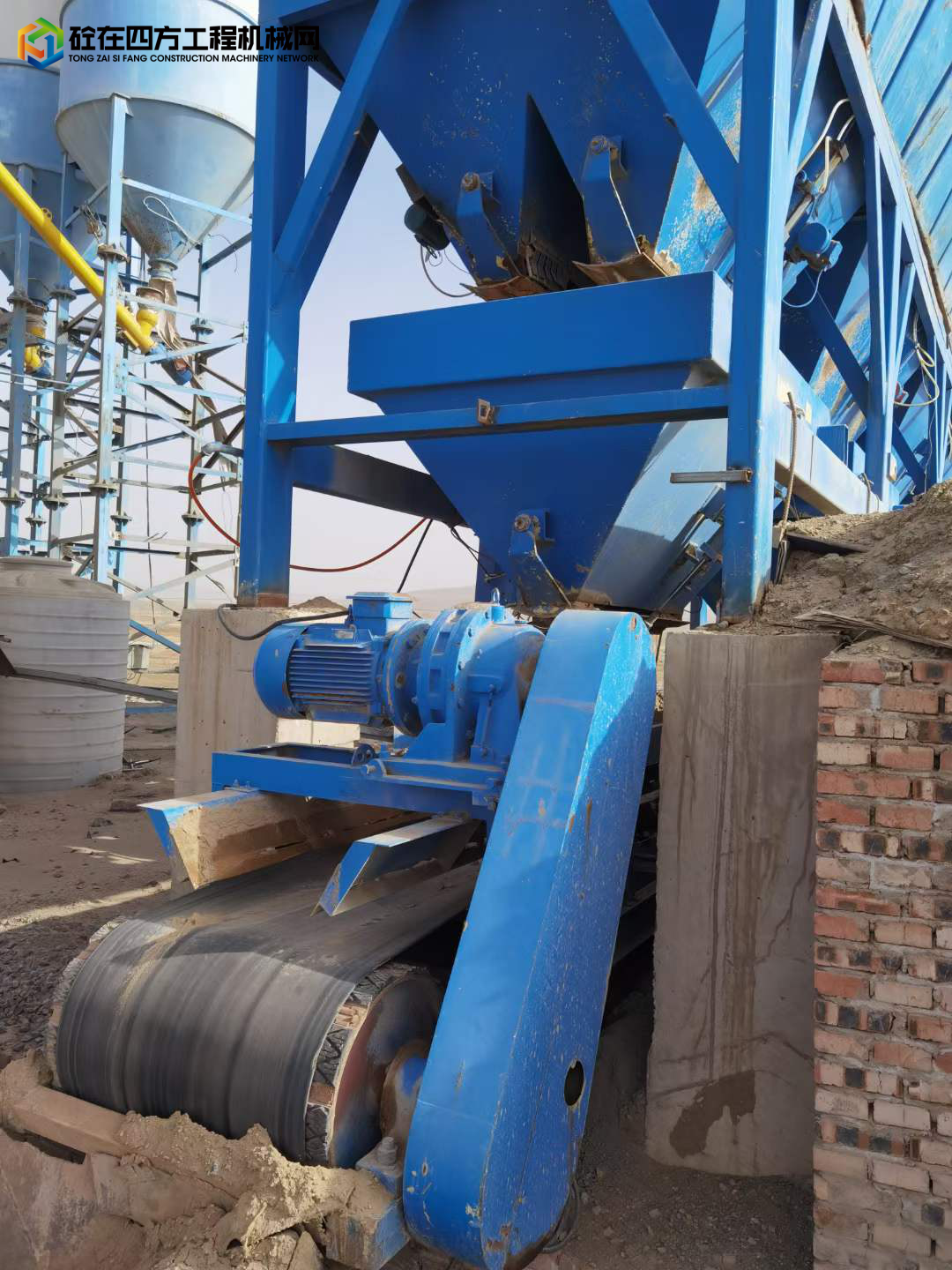 https://images.tongzsf.com/tong/truck_machine/20210915/161419d6d46f5b.jpg