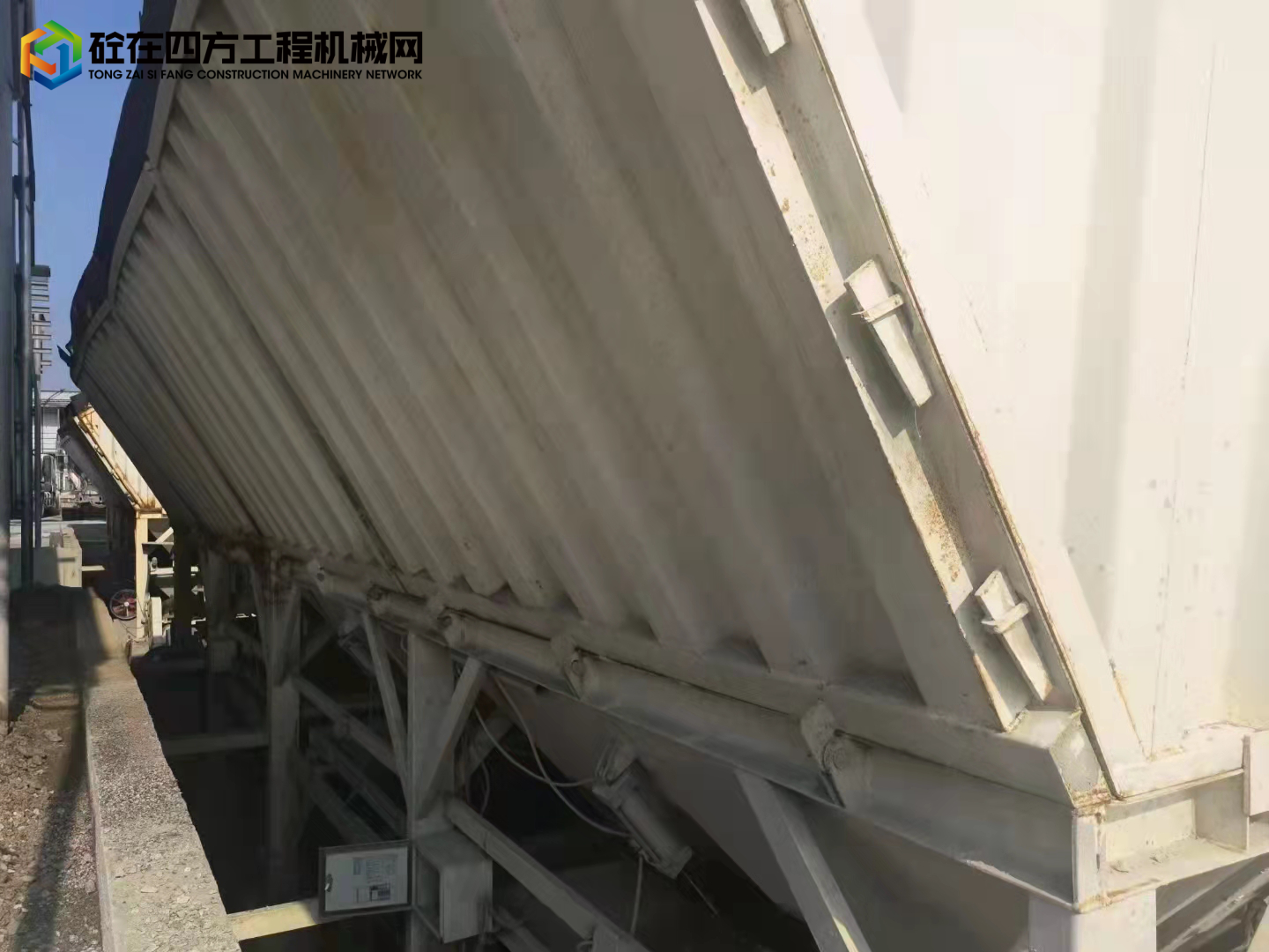 https://images.tongzsf.com/tong/truck_machine/20210916/1614309b94766f.jpg
