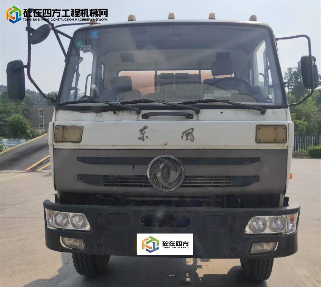 https://images.tongzsf.com/tong/truck_machine/20210916/161430b75bcd49.jpg