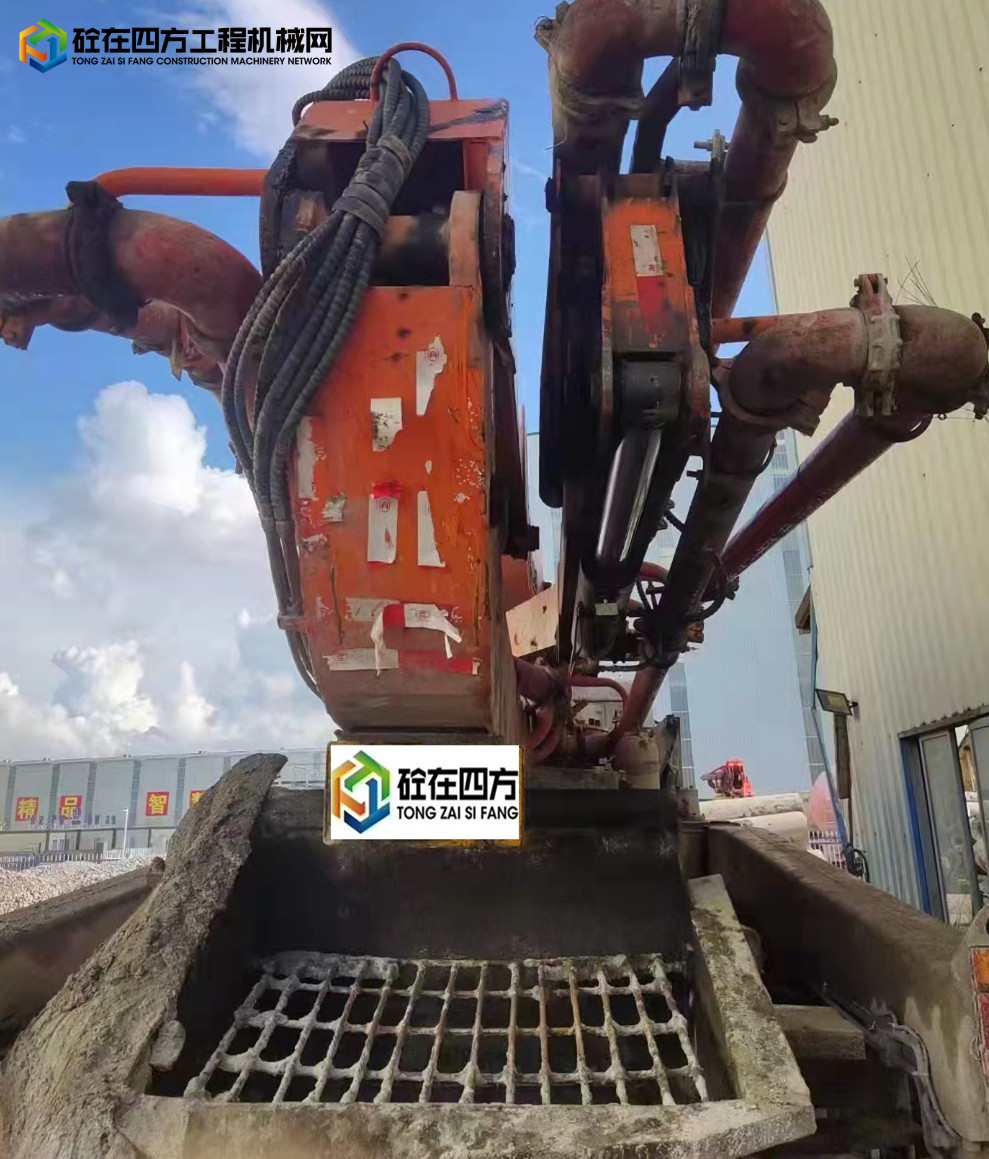 https://images.tongzsf.com/tong/truck_machine/20210922/1614ae01fb6fc1.jpg