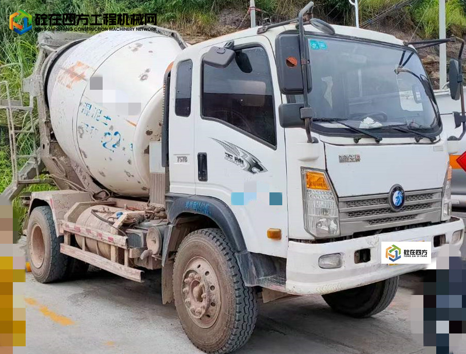https://images.tongzsf.com/tong/truck_machine/20210923/1614c1bd587238.jpg