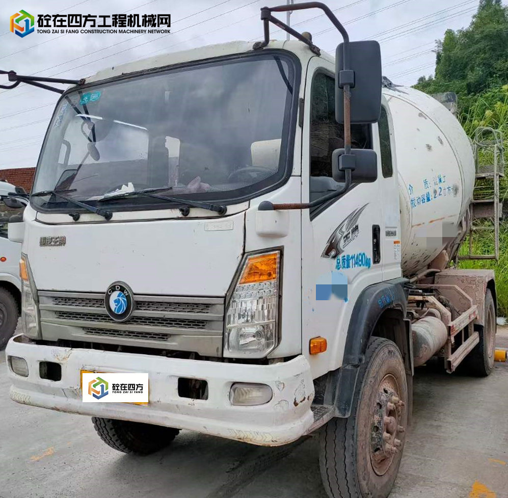 https://images.tongzsf.com/tong/truck_machine/20210923/1614c1bd65c464.jpg
