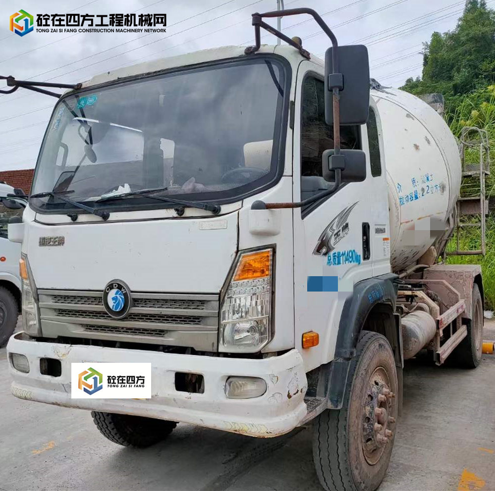 https://images.tongzsf.com/tong/truck_machine/20210923/1614c1bd722013.jpg