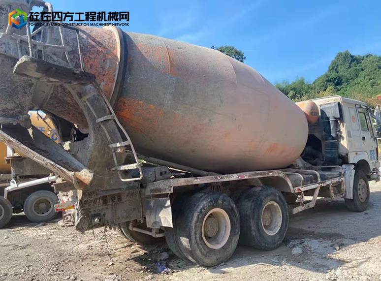 https://images.tongzsf.com/tong/truck_machine/20210923/1614c202fd91e0.jpg