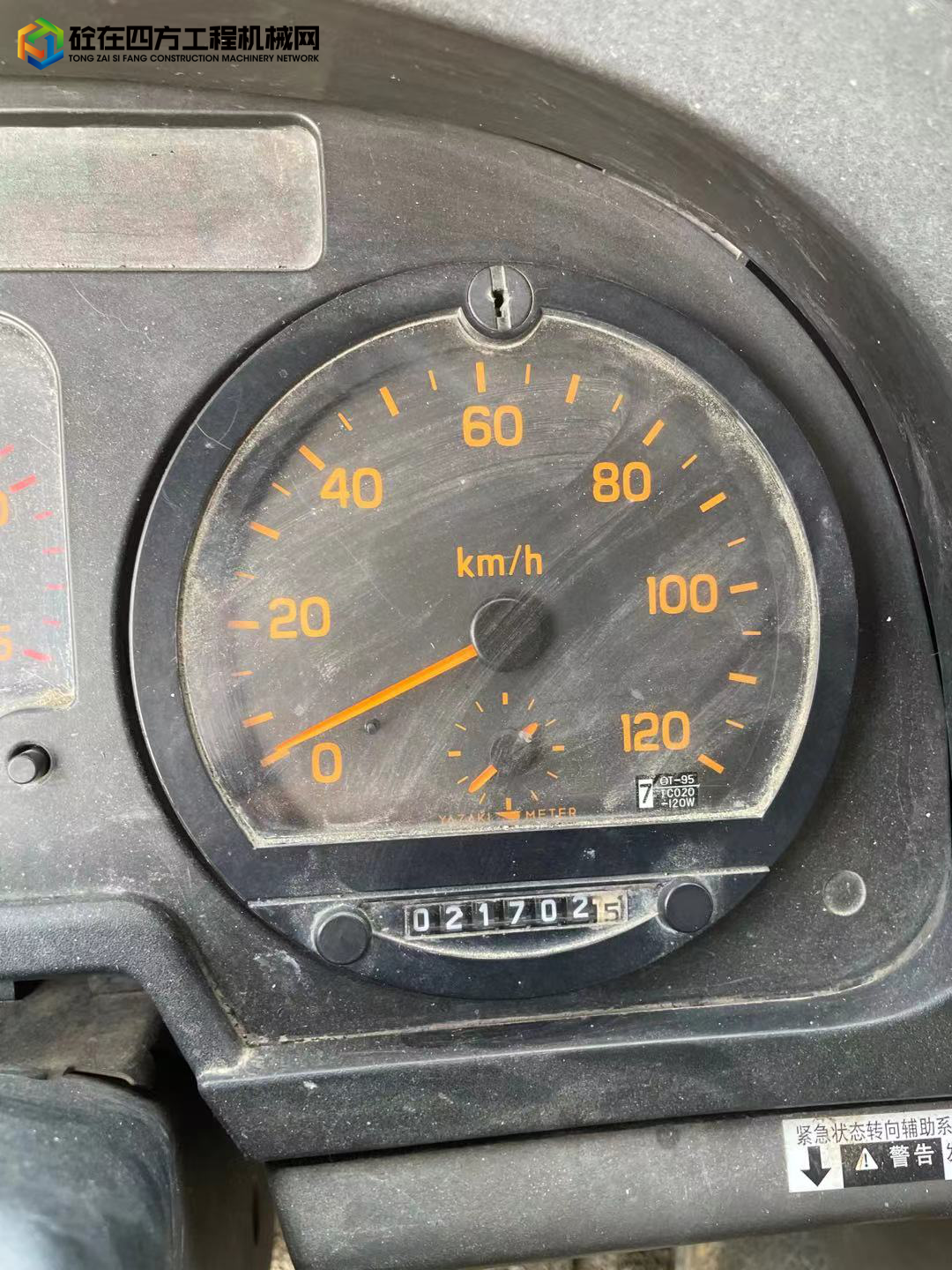 https://images.tongzsf.com/tong/truck_machine/20210923/1614c5cc4b4971.jpg