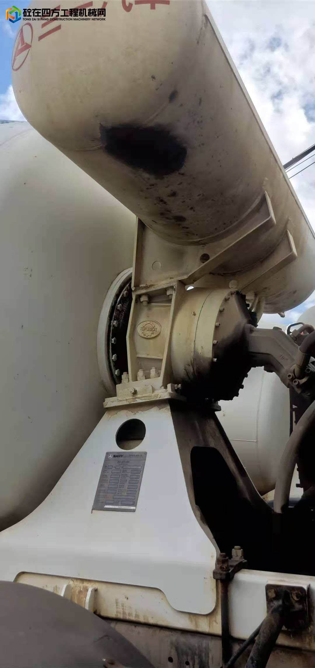 https://images.tongzsf.com/tong/truck_machine/20210925/1614ee0e3a9474.jpg