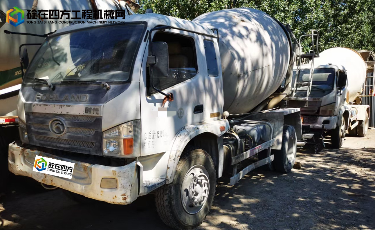 https://images.tongzsf.com/tong/truck_machine/20210929/16153d25bbc39e.jpg