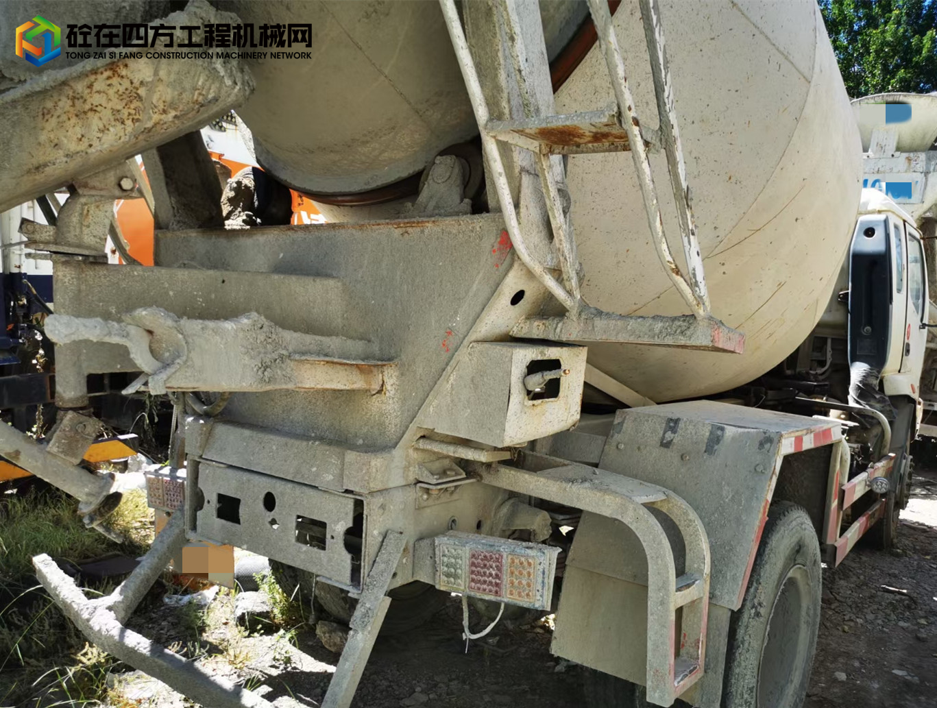 https://images.tongzsf.com/tong/truck_machine/20210929/16153d28a75227.jpg