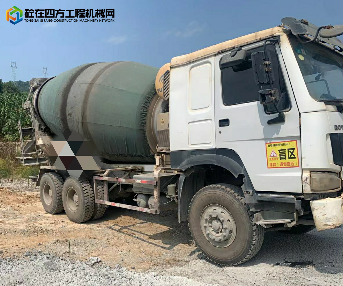 https://images.tongzsf.com/tong/truck_machine/20211004/1615a584f6dbd1.jpg