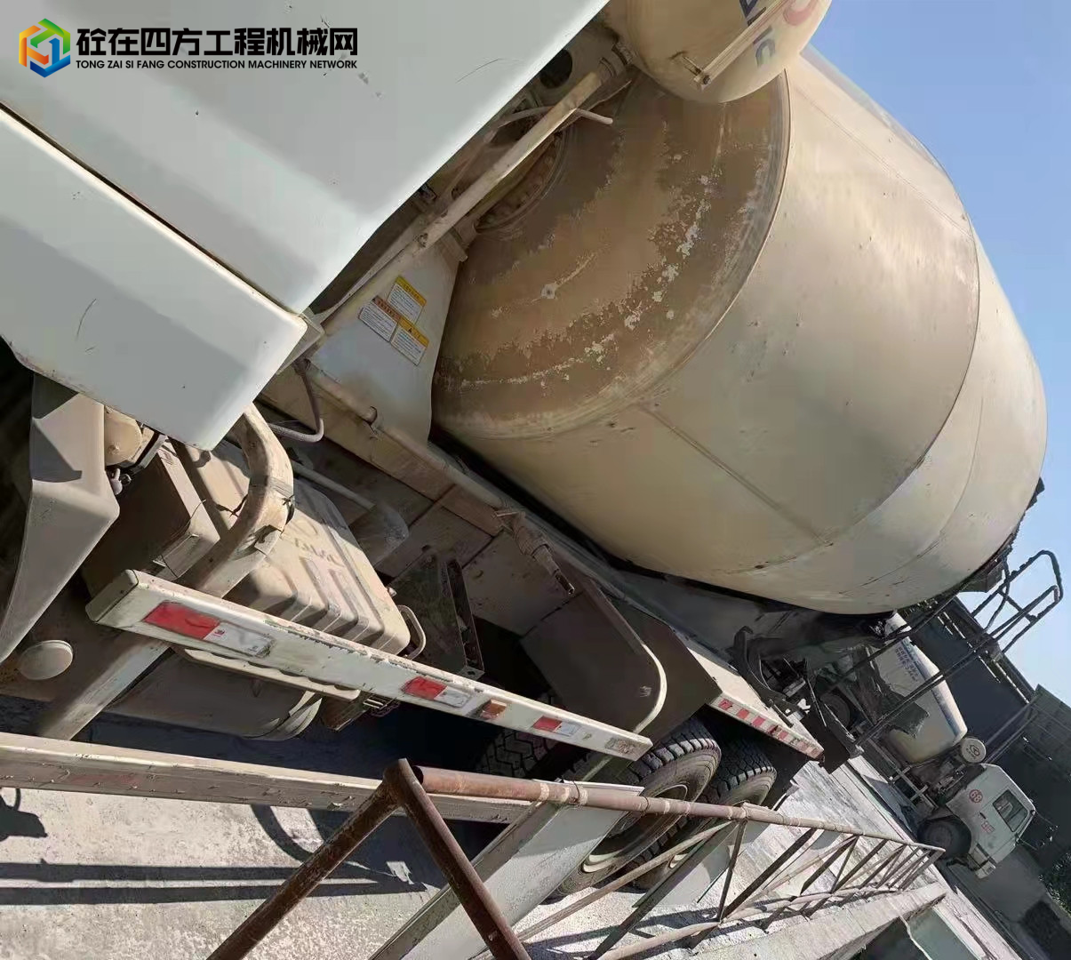 https://images.tongzsf.com/tong/truck_machine/20211006/1615d5d9195e27.jpg