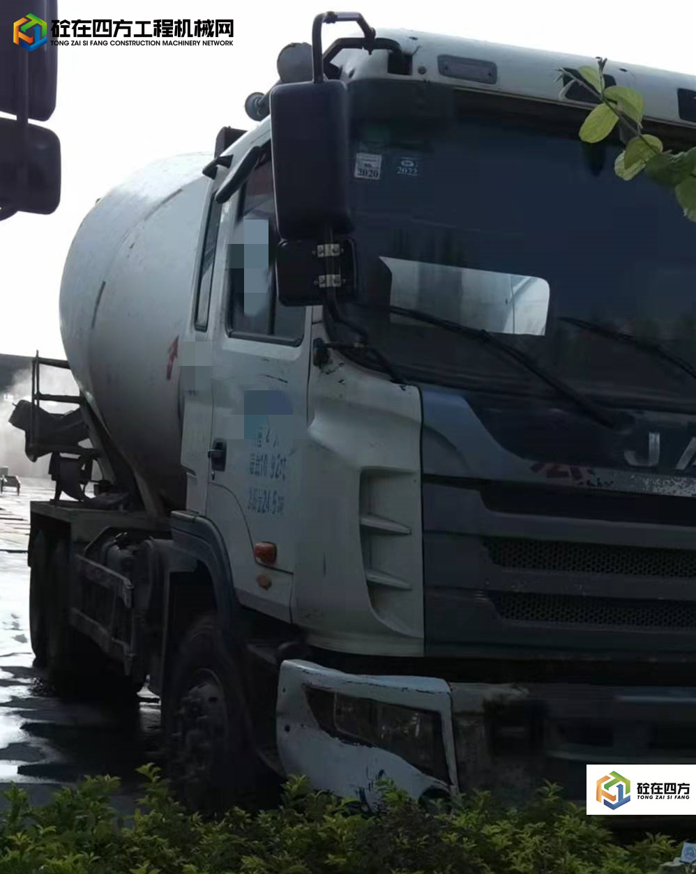 https://images.tongzsf.com/tong/truck_machine/20211007/1615e475bd4fd2.jpg