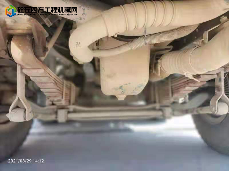 https://images.tongzsf.com/tong/truck_machine/20211009/161613608aab04.jpg
