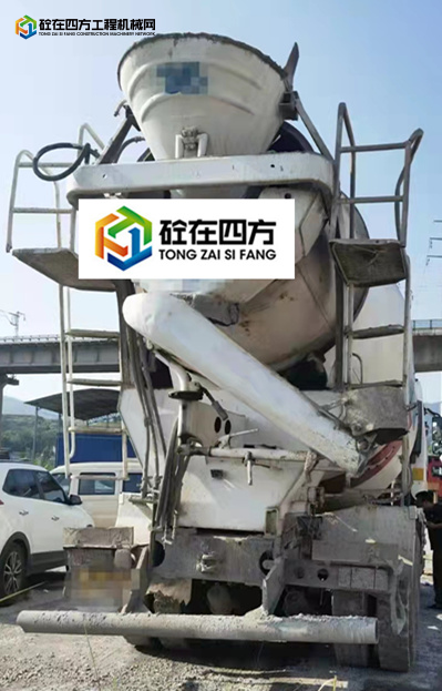 https://images.tongzsf.com/tong/truck_machine/20211009/16161443d83539.jpg