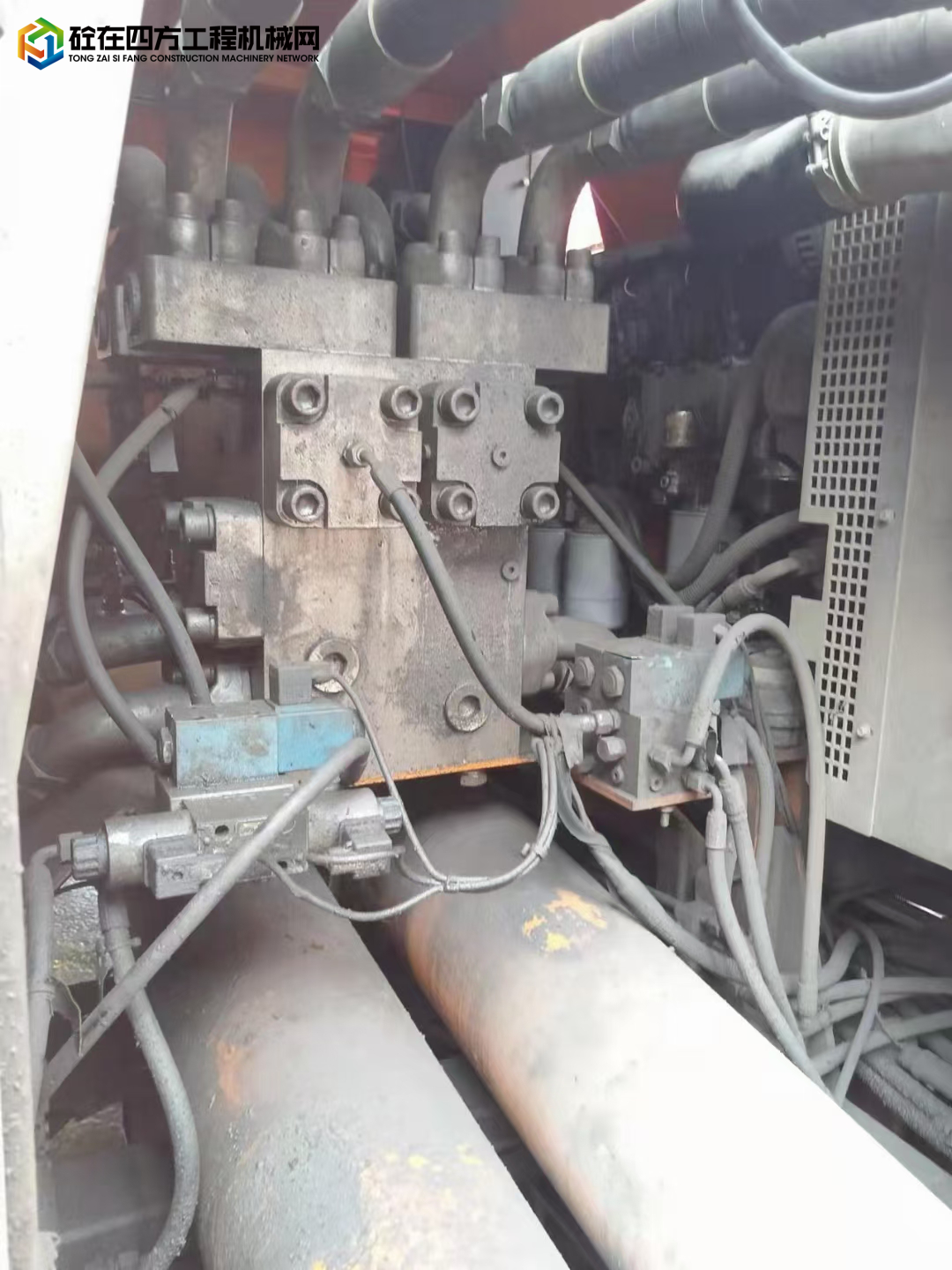 https://images.tongzsf.com/tong/truck_machine/20211010/16162cce0ca2c3.jpg