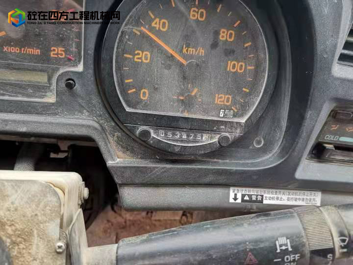 https://images.tongzsf.com/tong/truck_machine/20211011/161641e899bc28.jpg