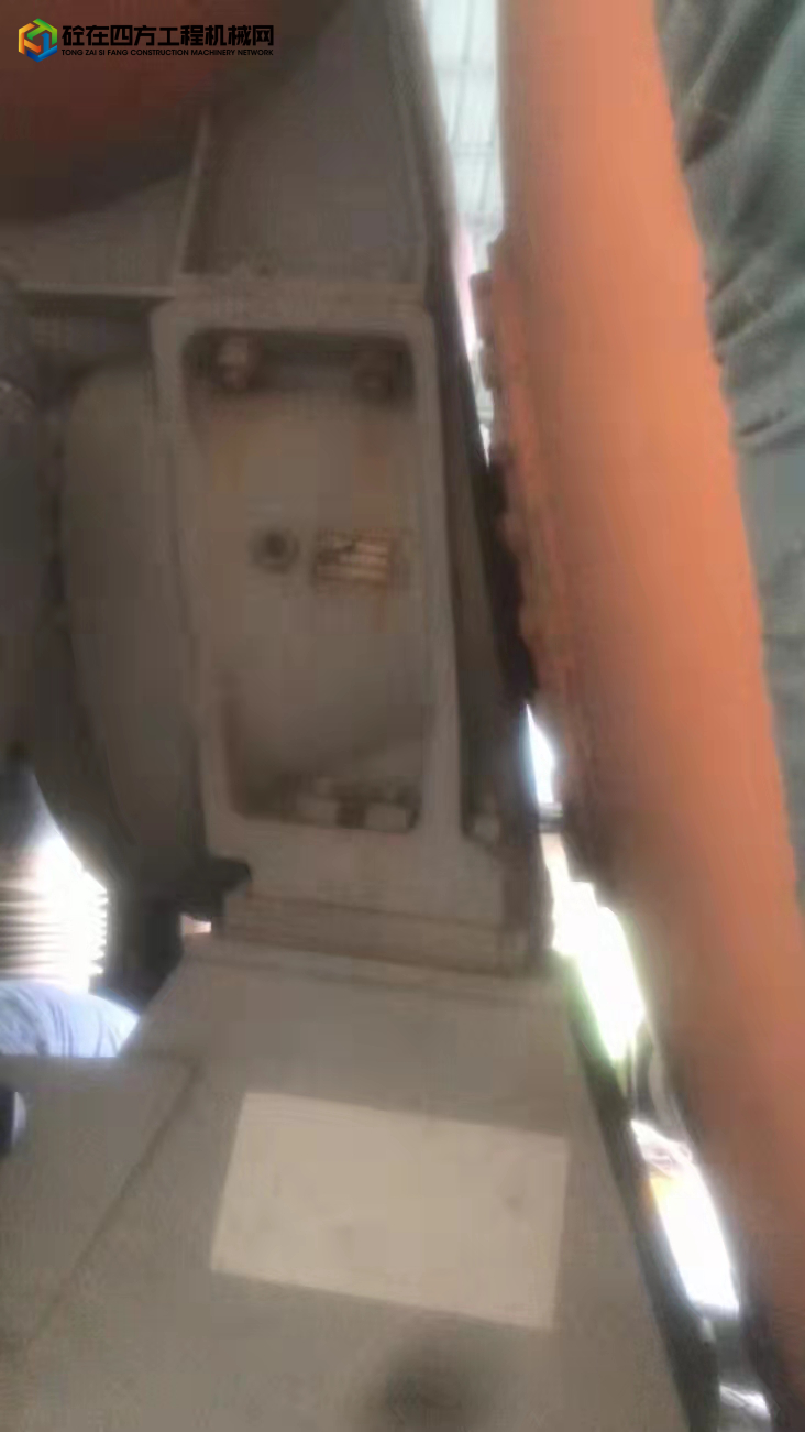 https://images.tongzsf.com/tong/truck_machine/20211011/161641ef772875.jpg