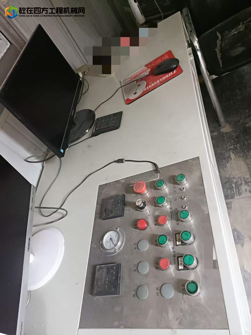 https://images.tongzsf.com/tong/truck_machine/20211012/1616551b54f035.jpg
