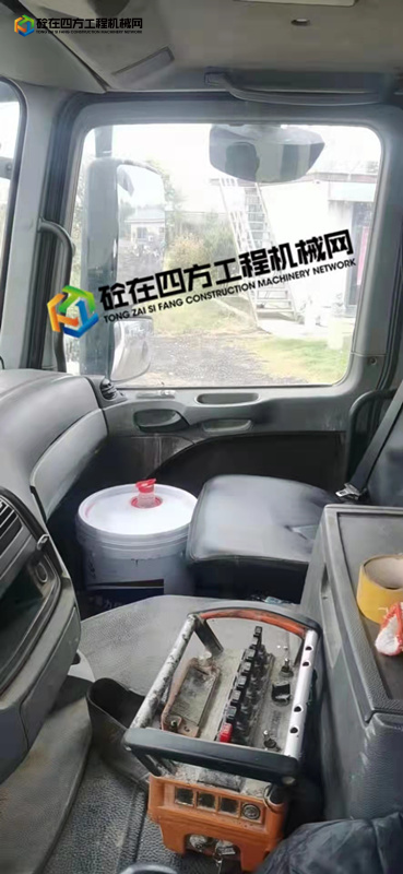 https://images.tongzsf.com/tong/truck_machine/20211013/161662f7eca86a.jpg