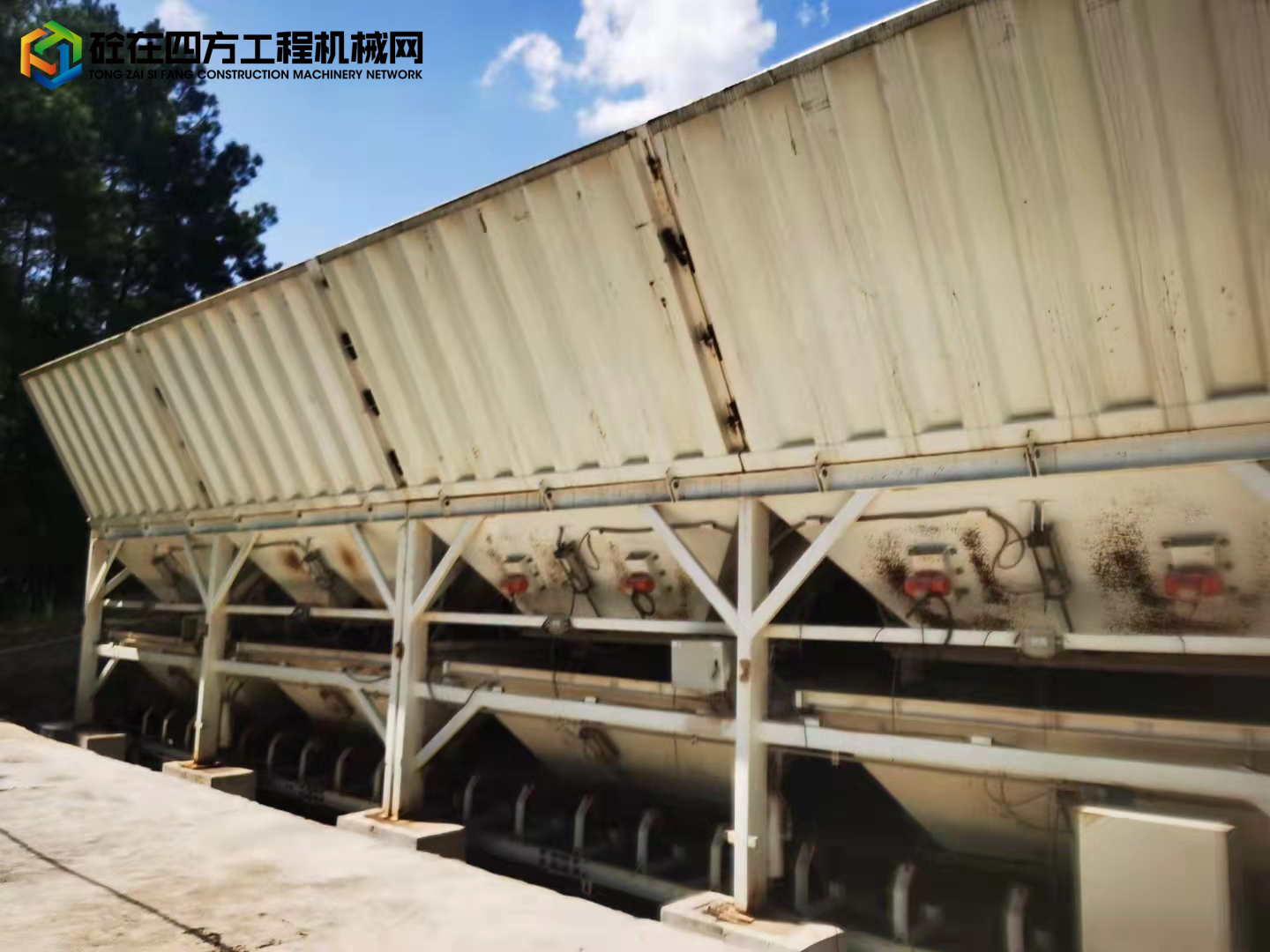 https://images.tongzsf.com/tong/truck_machine/20211013/1616645df2e4cc.jpg