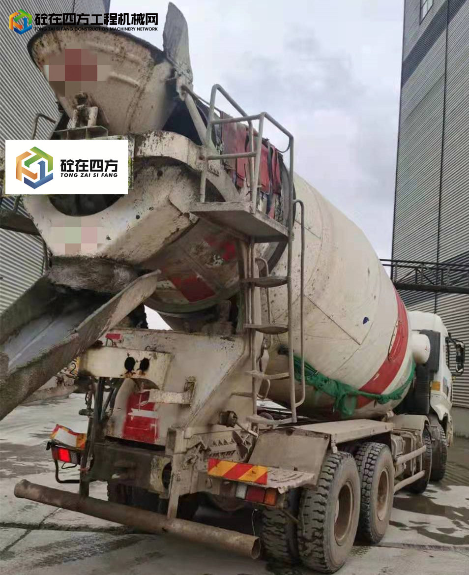 https://images.tongzsf.com/tong/truck_machine/20211014/16167afc11a26d.jpg