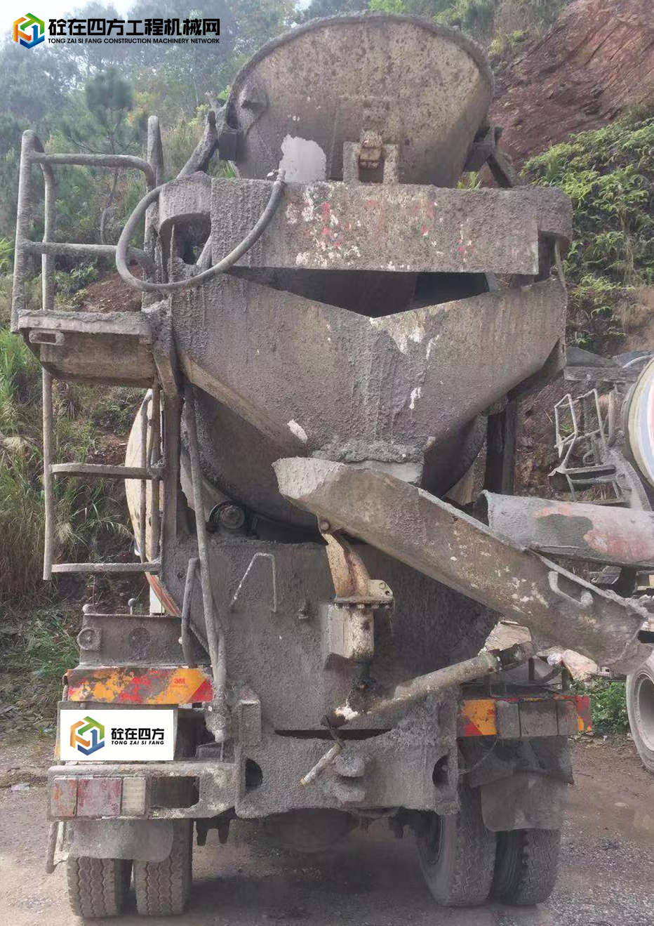 https://images.tongzsf.com/tong/truck_machine/20211015/16168cf36254a5.jpg